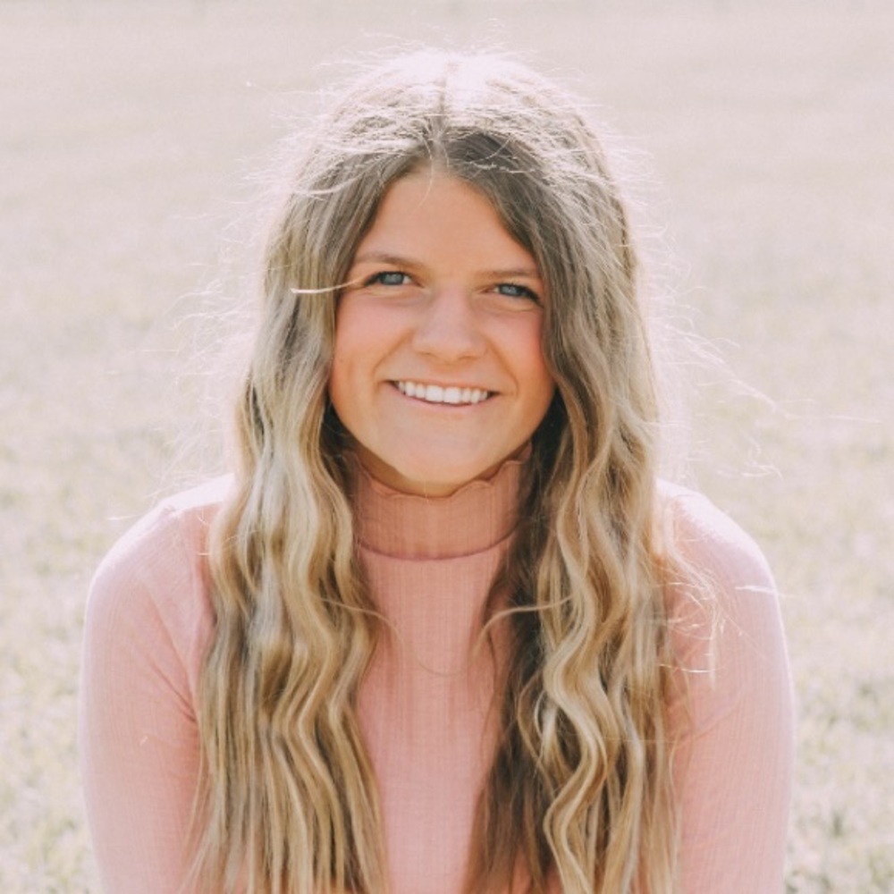 Meet your Posher, Loryn